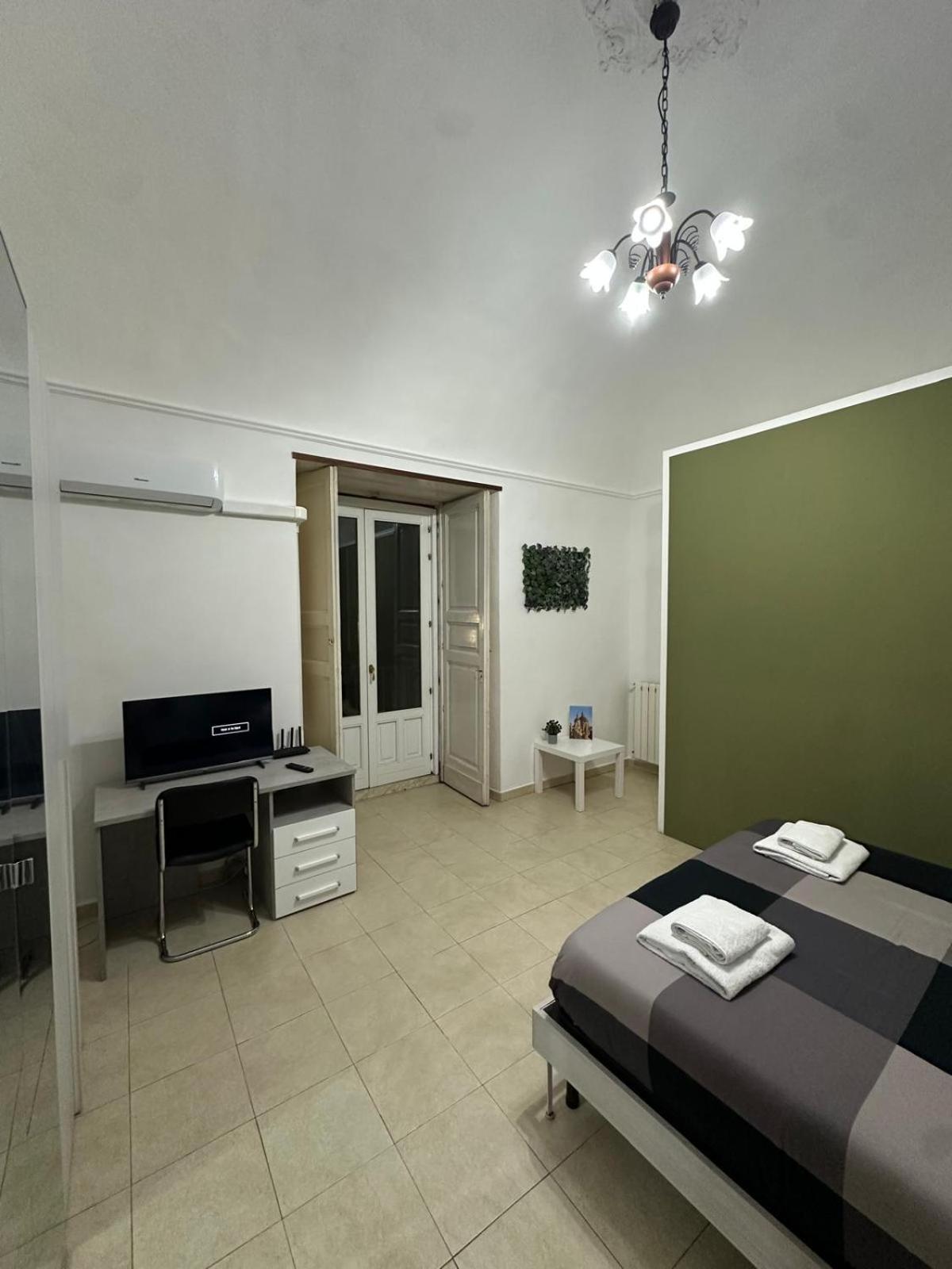 Hotel Agata House Catania Esterno foto