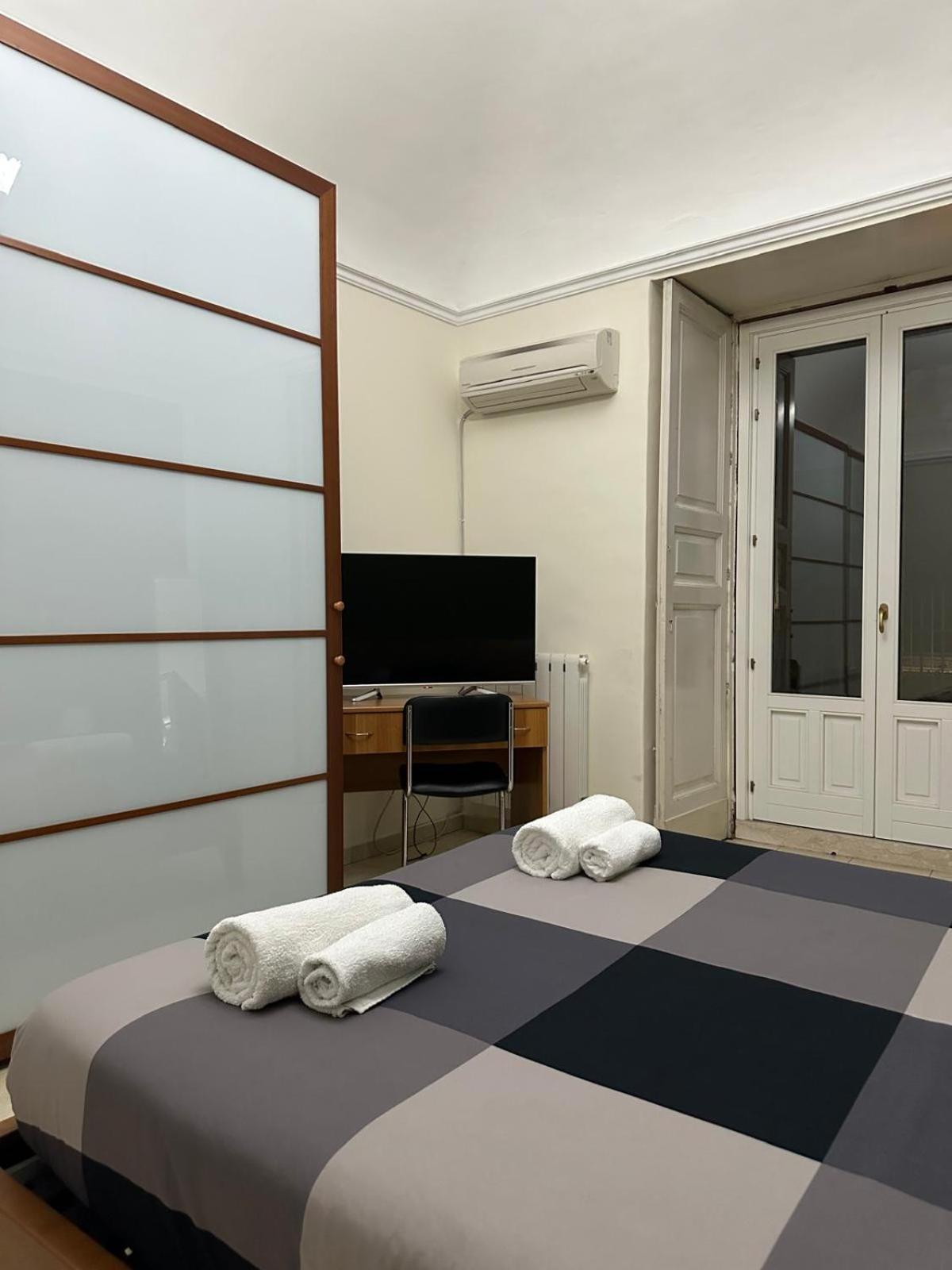 Hotel Agata House Catania Esterno foto